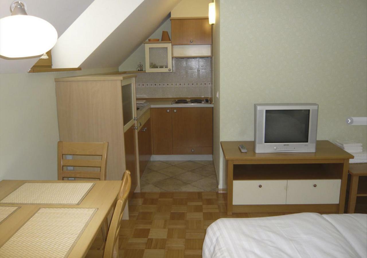 Apartmaji Hribar Pr'Ostank คัมนิค ภายนอก รูปภาพ