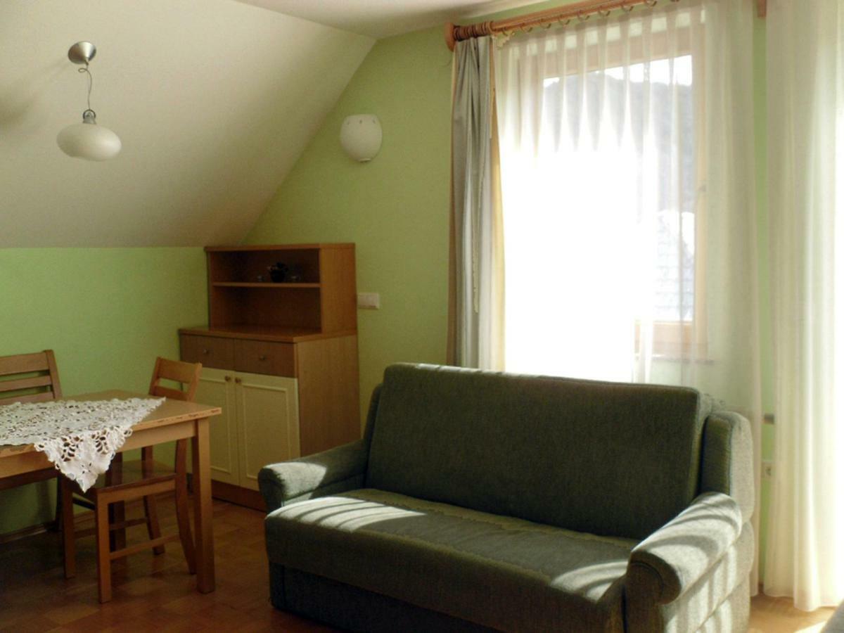 Apartmaji Hribar Pr'Ostank คัมนิค ภายนอก รูปภาพ