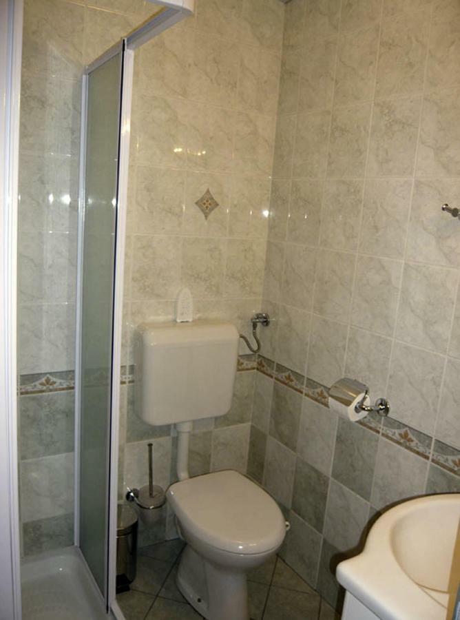 Apartmaji Hribar Pr'Ostank คัมนิค ภายนอก รูปภาพ