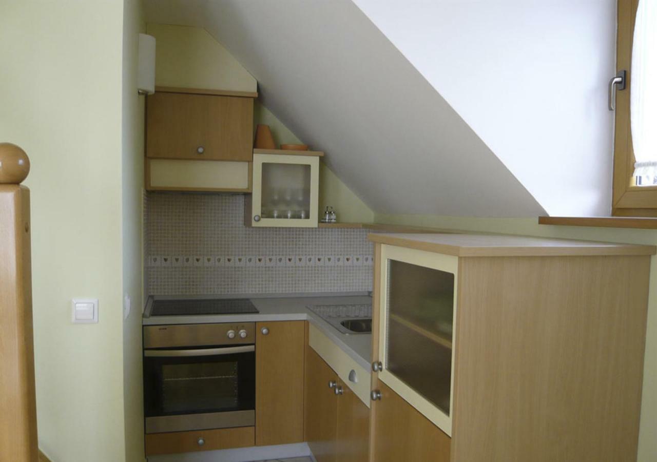 Apartmaji Hribar Pr'Ostank คัมนิค ภายนอก รูปภาพ